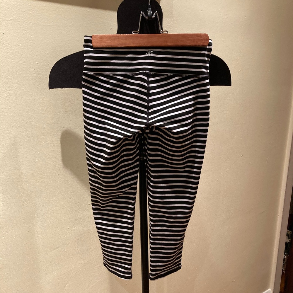 Athleta Black & White Striped Crop Capri Tights